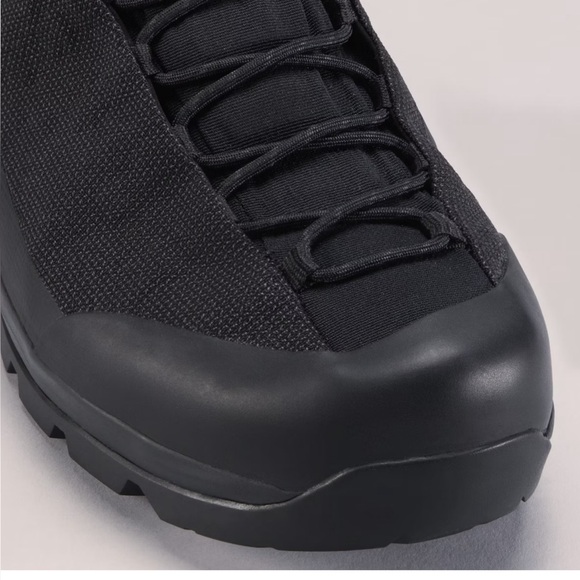 Arcteryx Women’s ACRUX TR GTX Waterproof GORE-TEX Boot - Picture 7 of 9